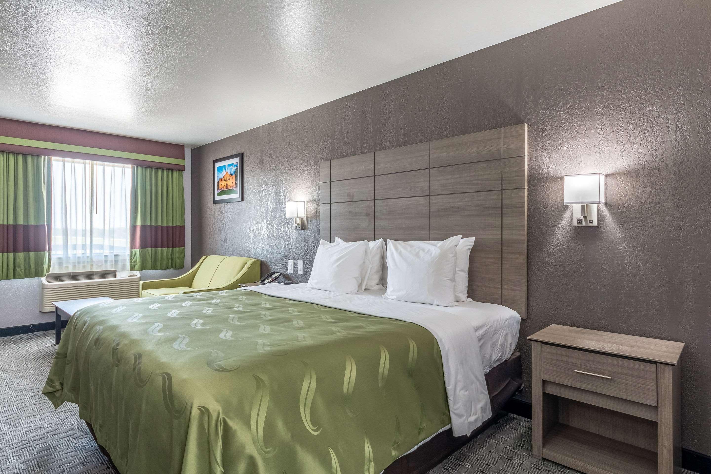Quality Inn I-10 East Near Frost Bank Center San Antonio Kültér fotó